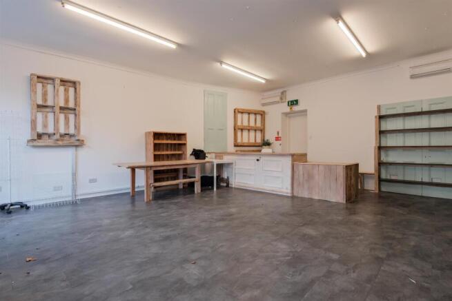 001-208 Riverside Rd Kirkfieldbank ML11 9JJ.jpg