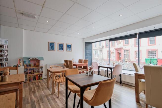 005-26 Broomgate, Lanark ML11 9ET.jpg