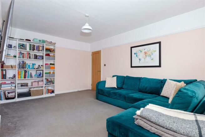 29 Southview Gardens_4.jpg