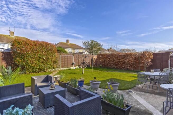 For Sale by Aspire Residential | Nutley Crescent
