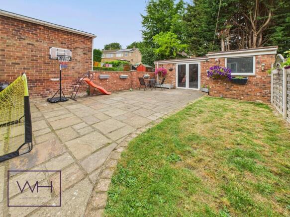 CAM03785G0-PR0275-ST