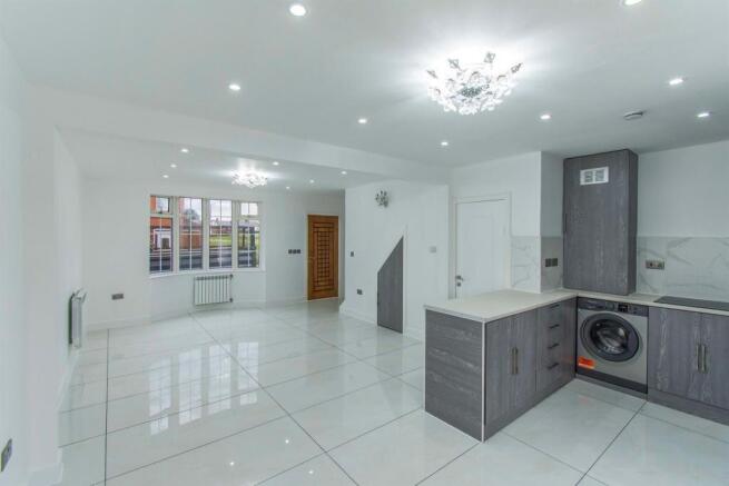 1975_DCR117991_IMG_1