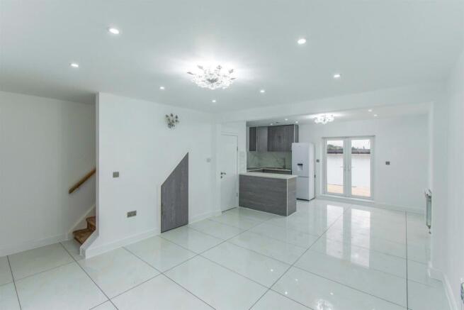 1975_DCR117991_IMG_1