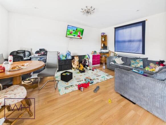 CAM03785G0-PR0292-ST