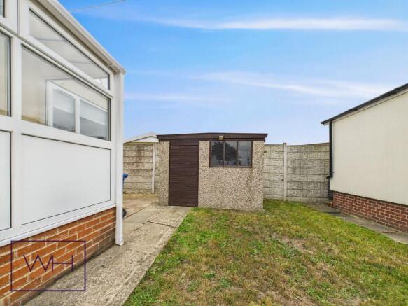 CAM03785G0-PR0296-ST