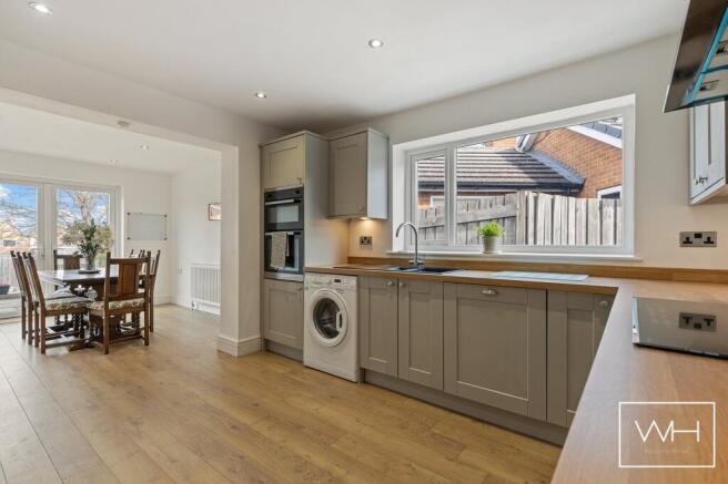 2 Aintree Close, Cus