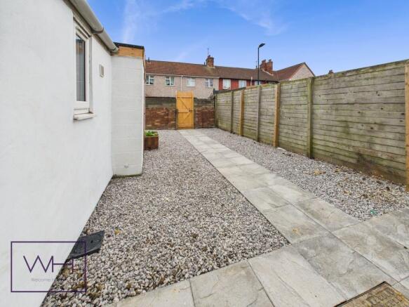 CAM03785G0-PR0318-ST