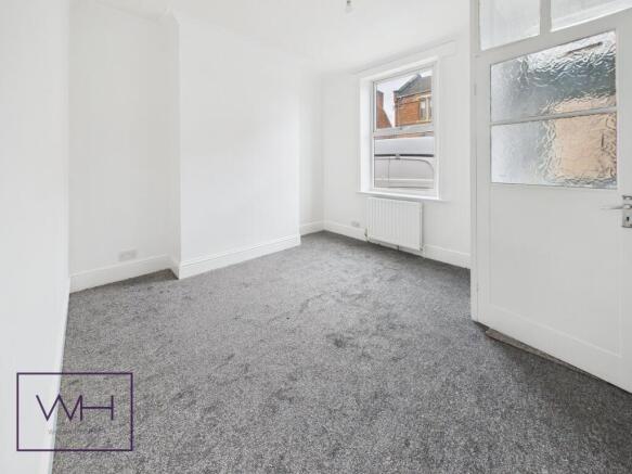 CAM03785G0-PR0315-ST