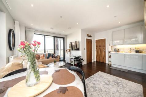 Avalon Point, 1 Silvocea Way, London, E14