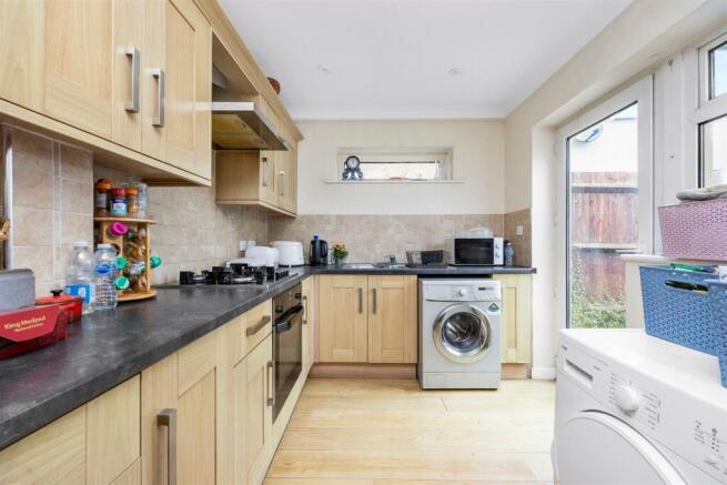 Rowan Avenue 15 KITCHEN.jpeg