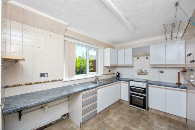 Wilfrid Road 47 KITCHEN.jpeg