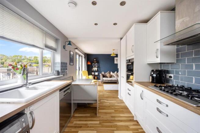 Hangleton Valley Drive 155 kitchen 2.jpeg