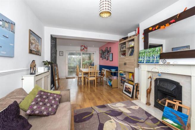 Poplar Avenue 38 lounge 2.jpeg