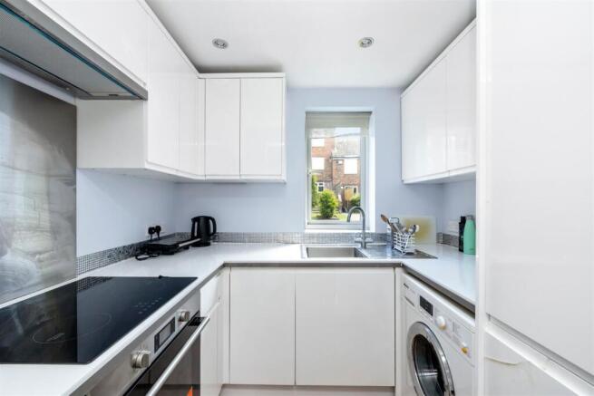 Hassocks Lodge 16 KITCHEN.jpeg