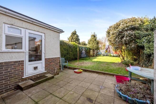 Elm Drive 9 GARDEN.jpeg
