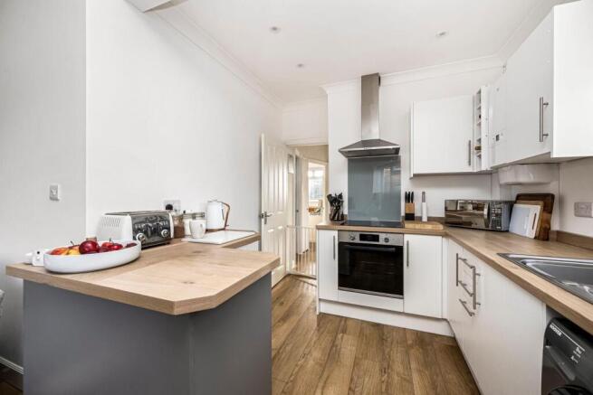 High Park Avenue 3 KITCHEN.jpeg