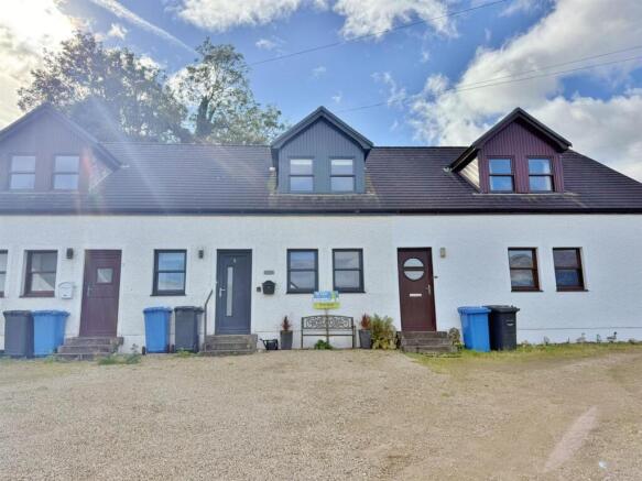 2 Mid Mayish Cottage (in the middle)