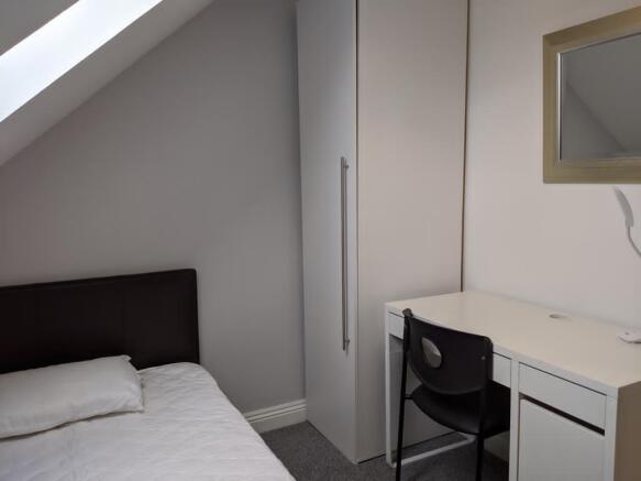 lucy court bed 3.jpg
