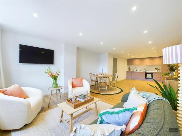 Lounge/Diner/Kitchen