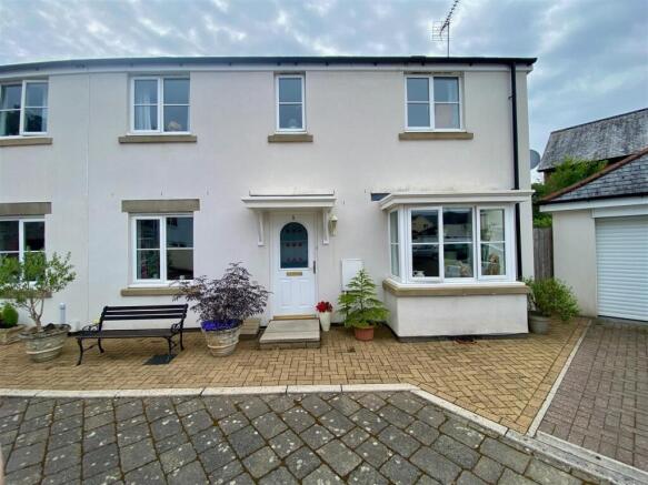 COTTAGE MEWS
