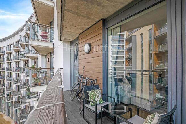 11-bbee84105-HMF-JJ-Palmers Rd-11-medium.jpg