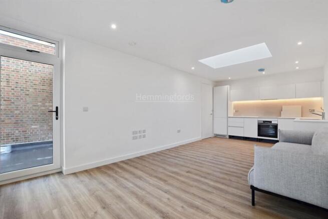 11-e783GCHMF - 3 Solent Lodge - Reception 4-Origin