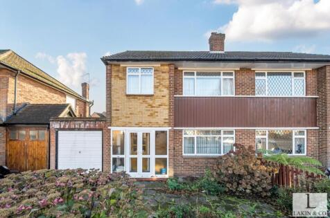 Edinburgh Close, Ickenham, UB10