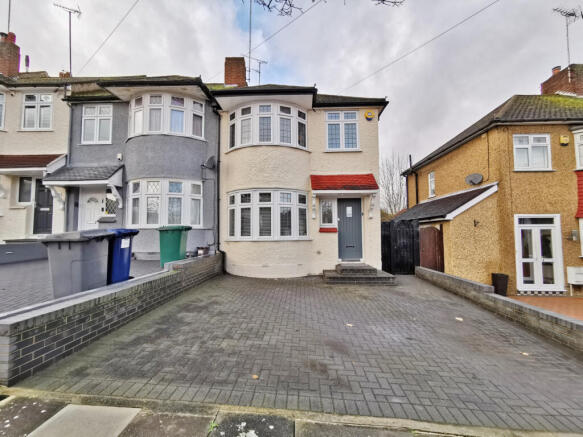 3 Bed Semi-Detached House