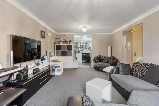Beautiful 2 Double Bed Flat