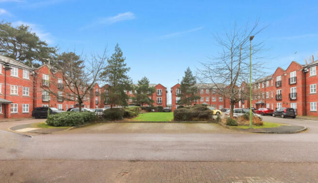 Beautiful 2 Double Bed Flat