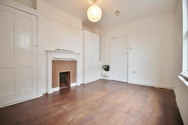 Studio with Garden Access