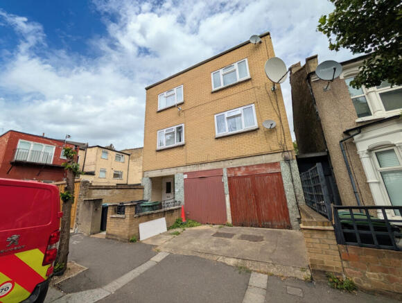 2 Double Bed Flat