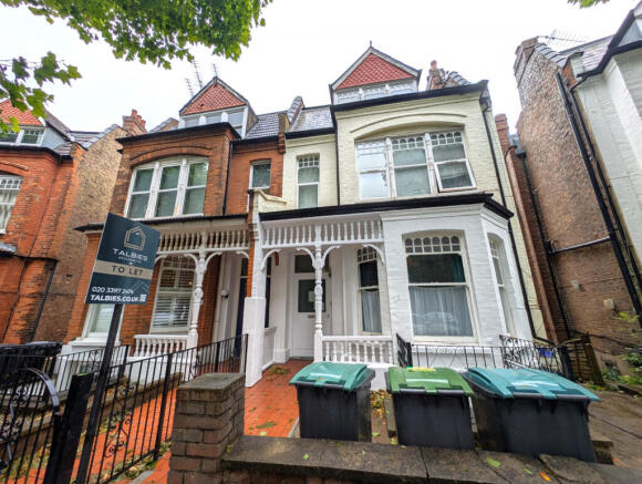 1 bedroom Flat