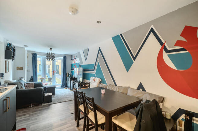 1331102-11-68875b...