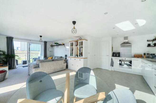 1336972-2-6895b96...