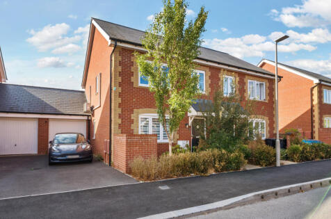 Glovers Road, Stalbridge, Sturminster Newton