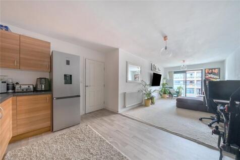 Kingman Way, Newbury, Berkshire