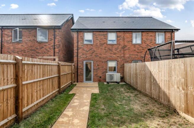 1342194-4-68bb031...