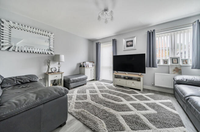 1364487-5-68ed20c...