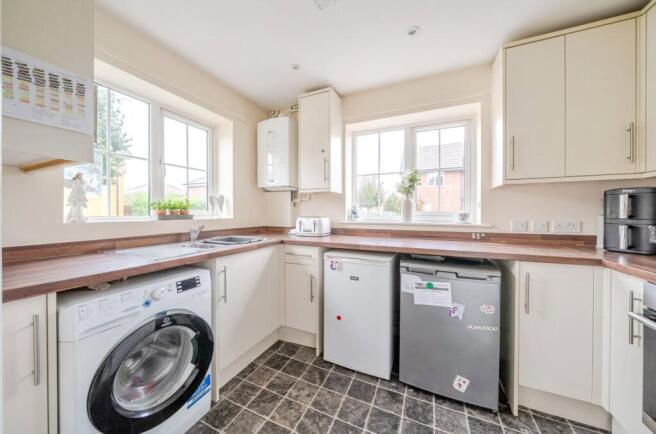 1356963-6-68dfdcb...