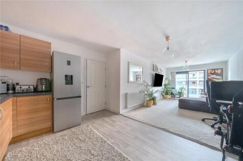 Kingman Way, Newbury, Berkshire