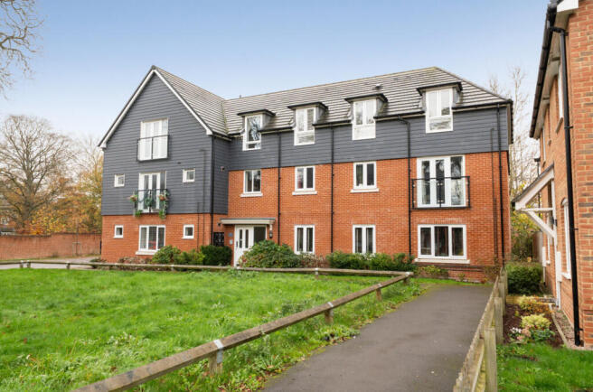 1381446-25-691c5f...