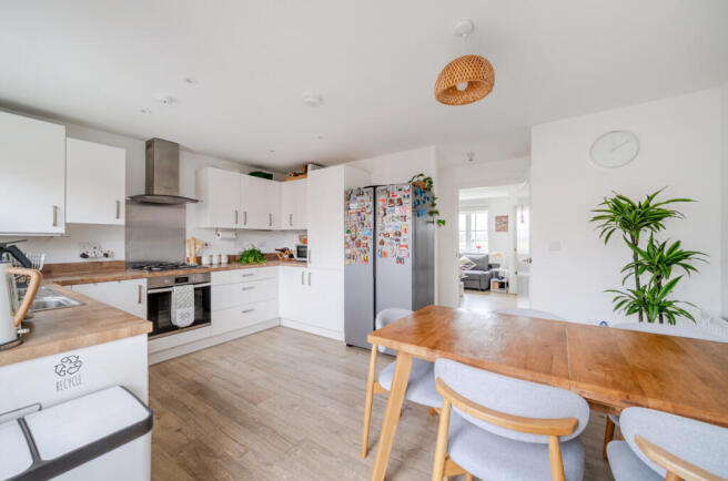 1396007-9-69663ee...