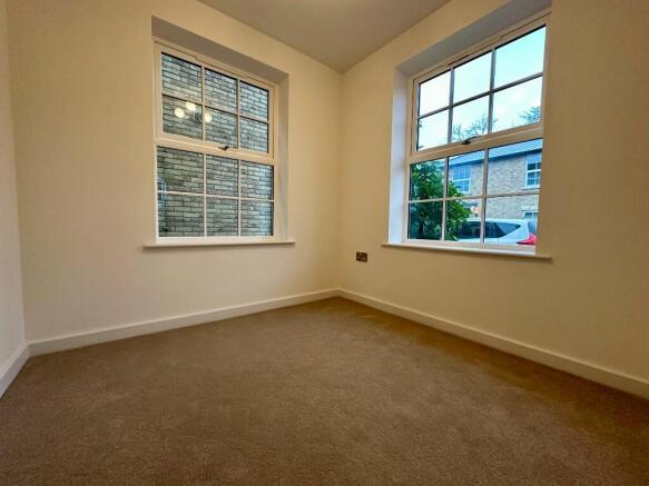 Bedroom 3/ Study