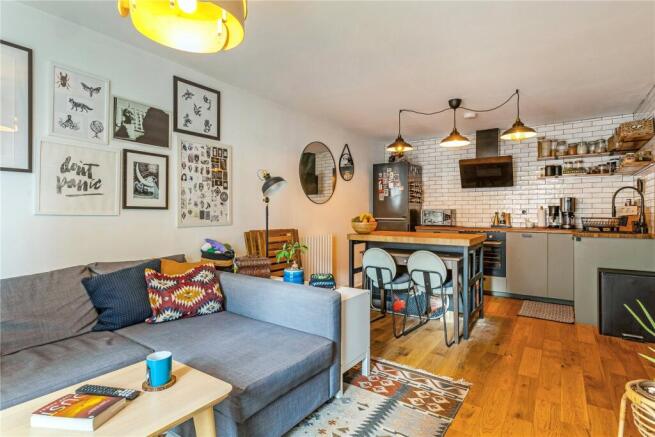 Lounge/Kitchen