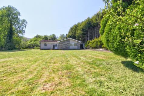 Golynos Place Castlewood, Pontypool, NP4