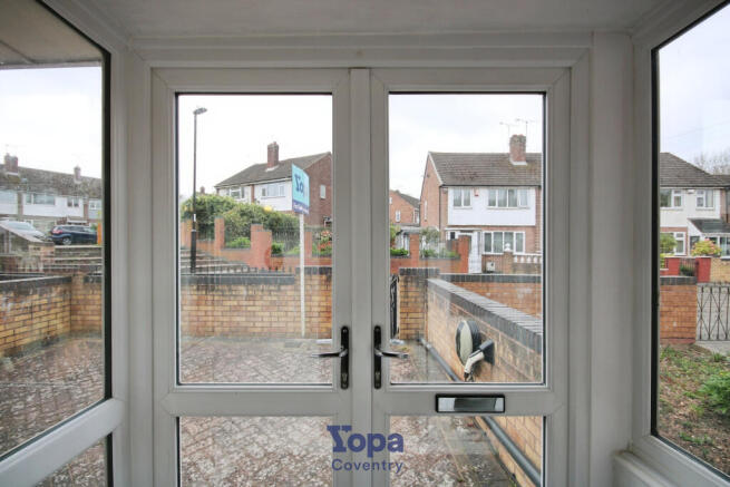 0355b250-Porch.JPG