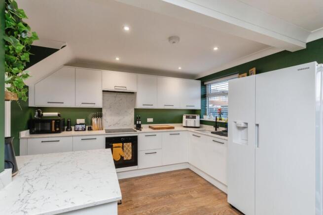 Kitchen/Dining Area