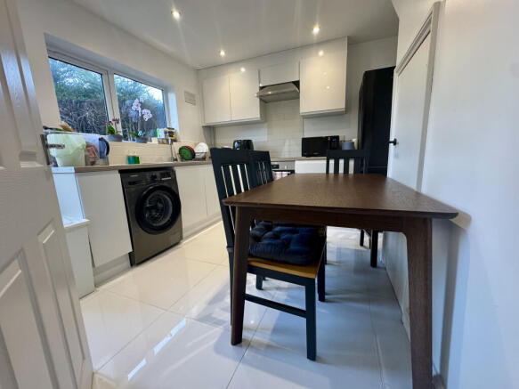Kitchen/Dining Area