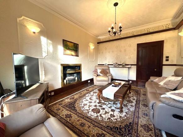 Lounge.